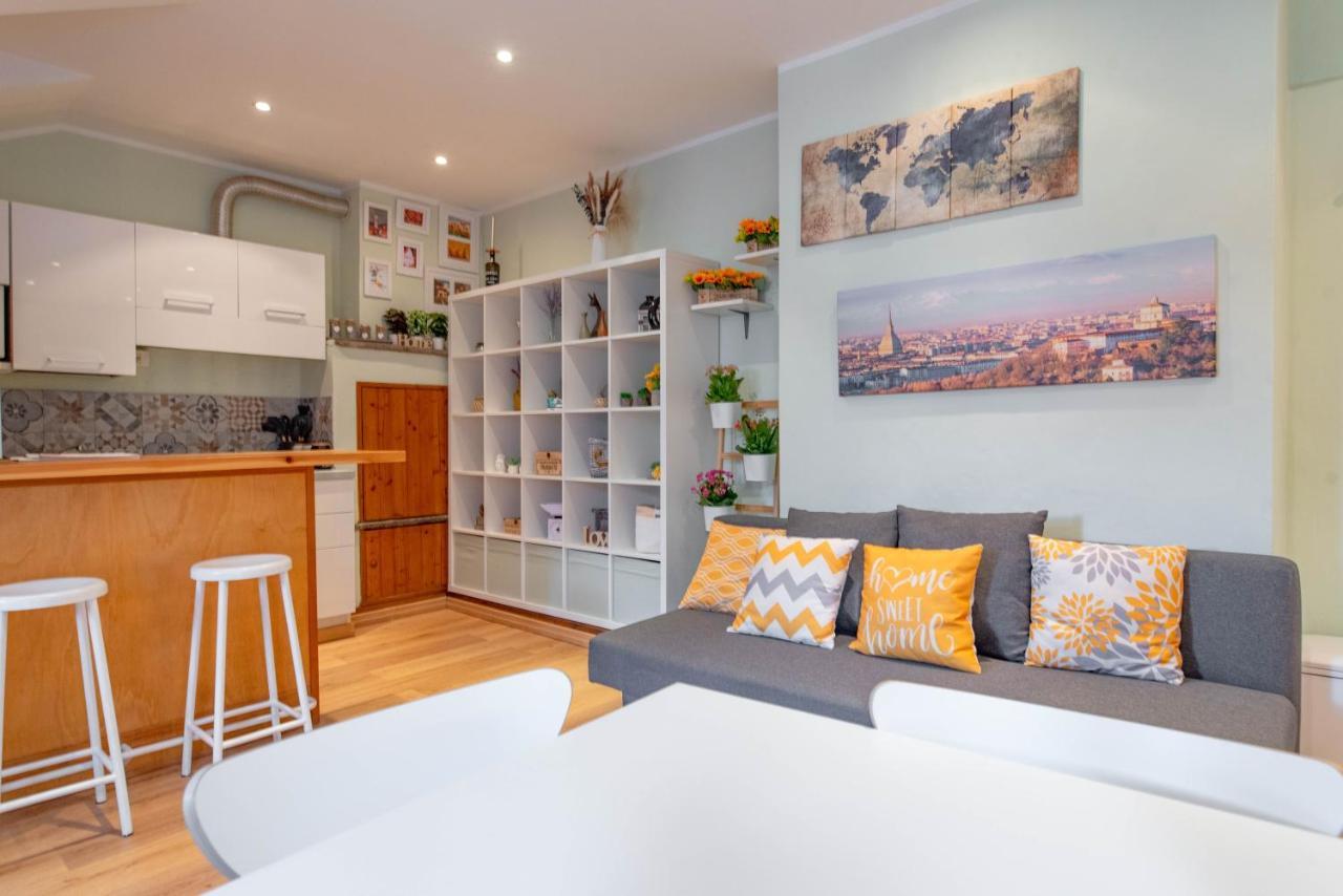 Nella casa del pittore Torino Esterno foto